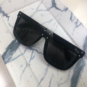 Quay Australia Hidden Hills black sunglasses
